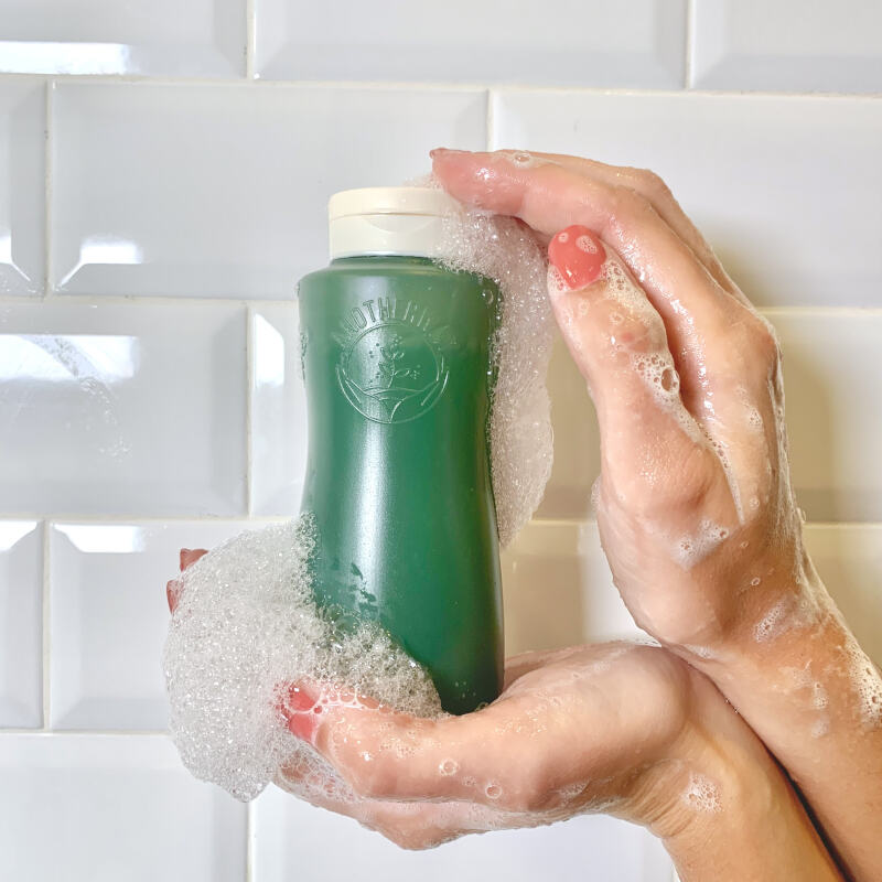 bouteille verte pour shampooing gel et gel douche